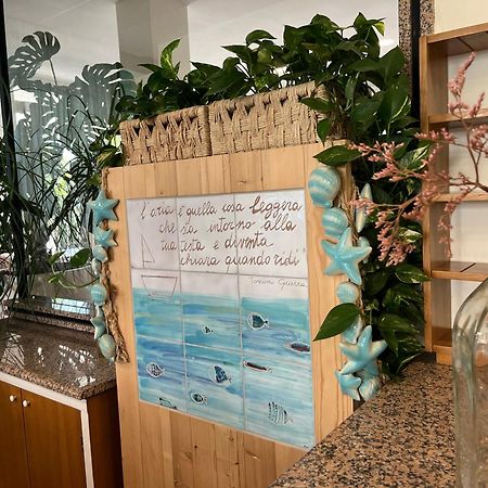 Hotel Bikini Rimini Eksteriør billede