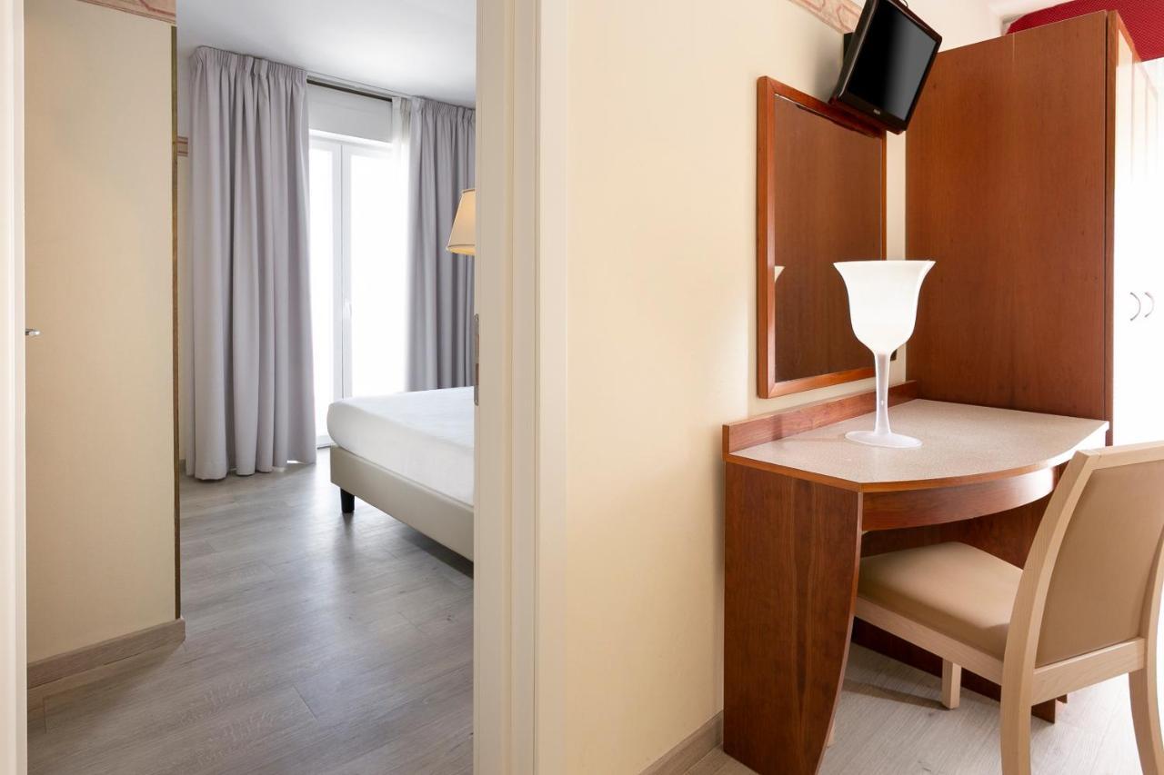 Hotel Bikini Rimini Eksteriør billede