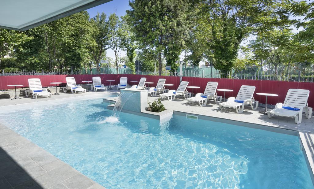 Hotel Bikini Rimini Eksteriør billede